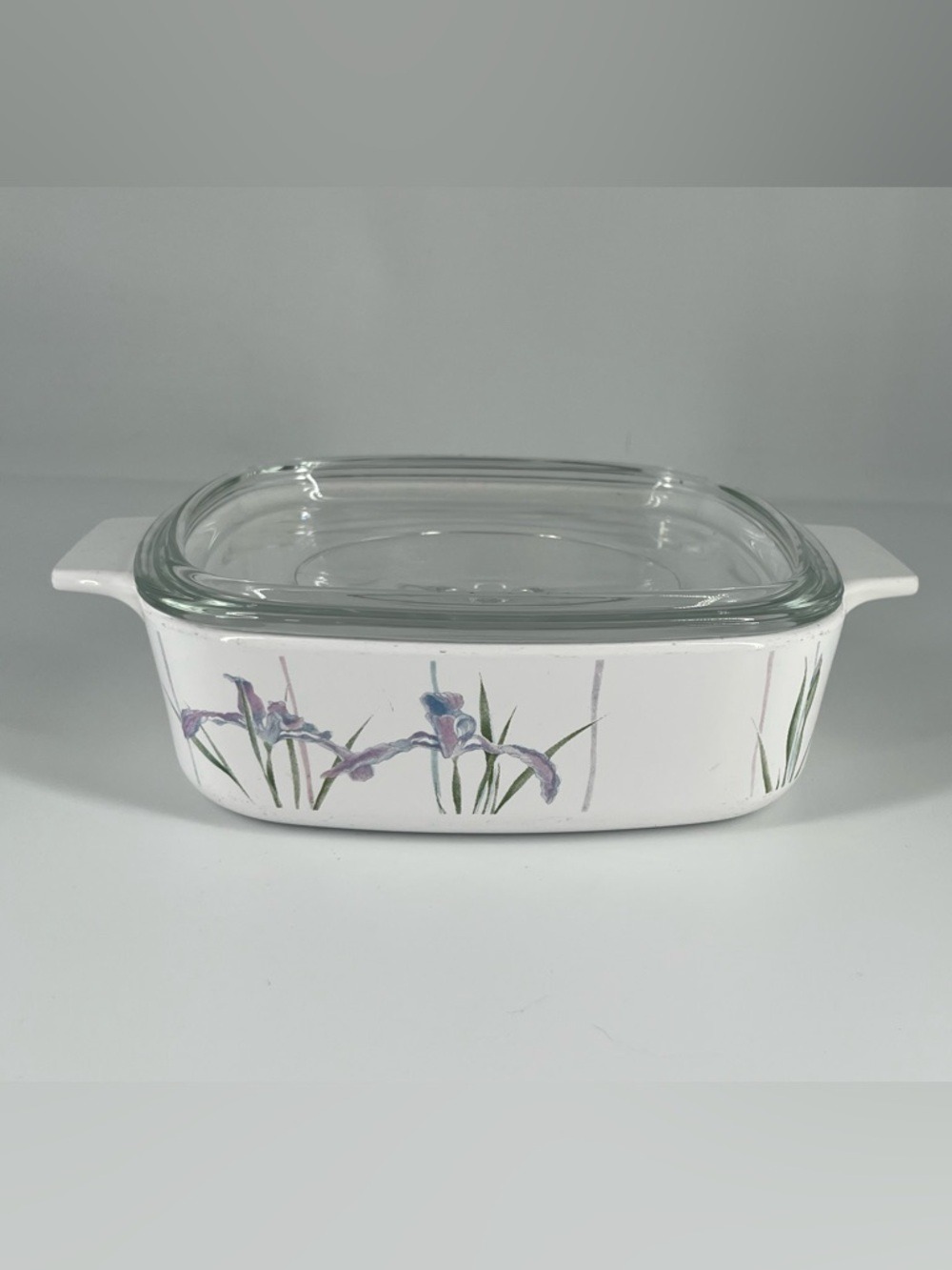 Corningware  Shadow Iris Pattern Casserole Dish Glass Lid